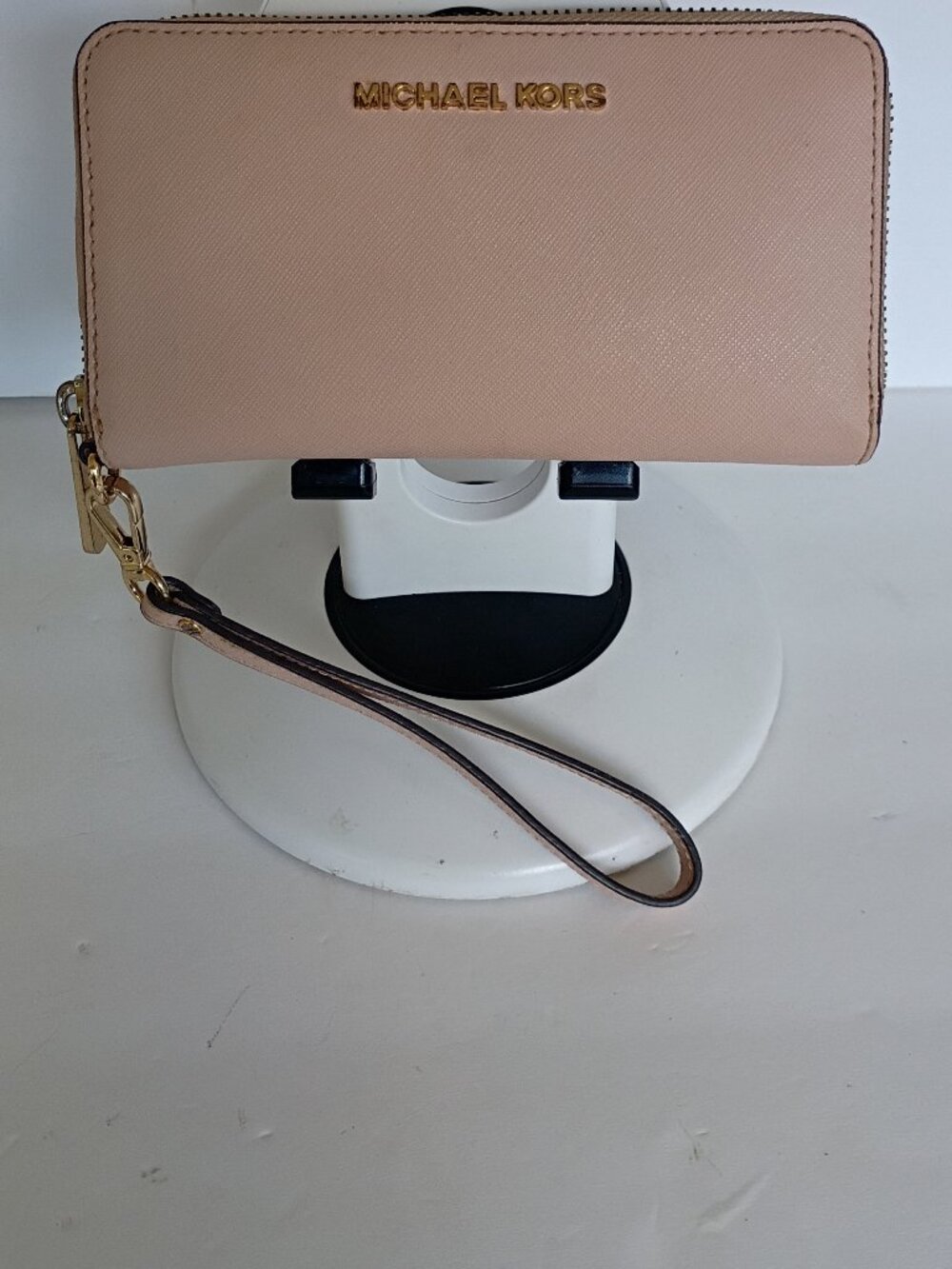 MICHAEL KORS Jet Set Large Signature Logo Continental Wallet Wristlet Pink